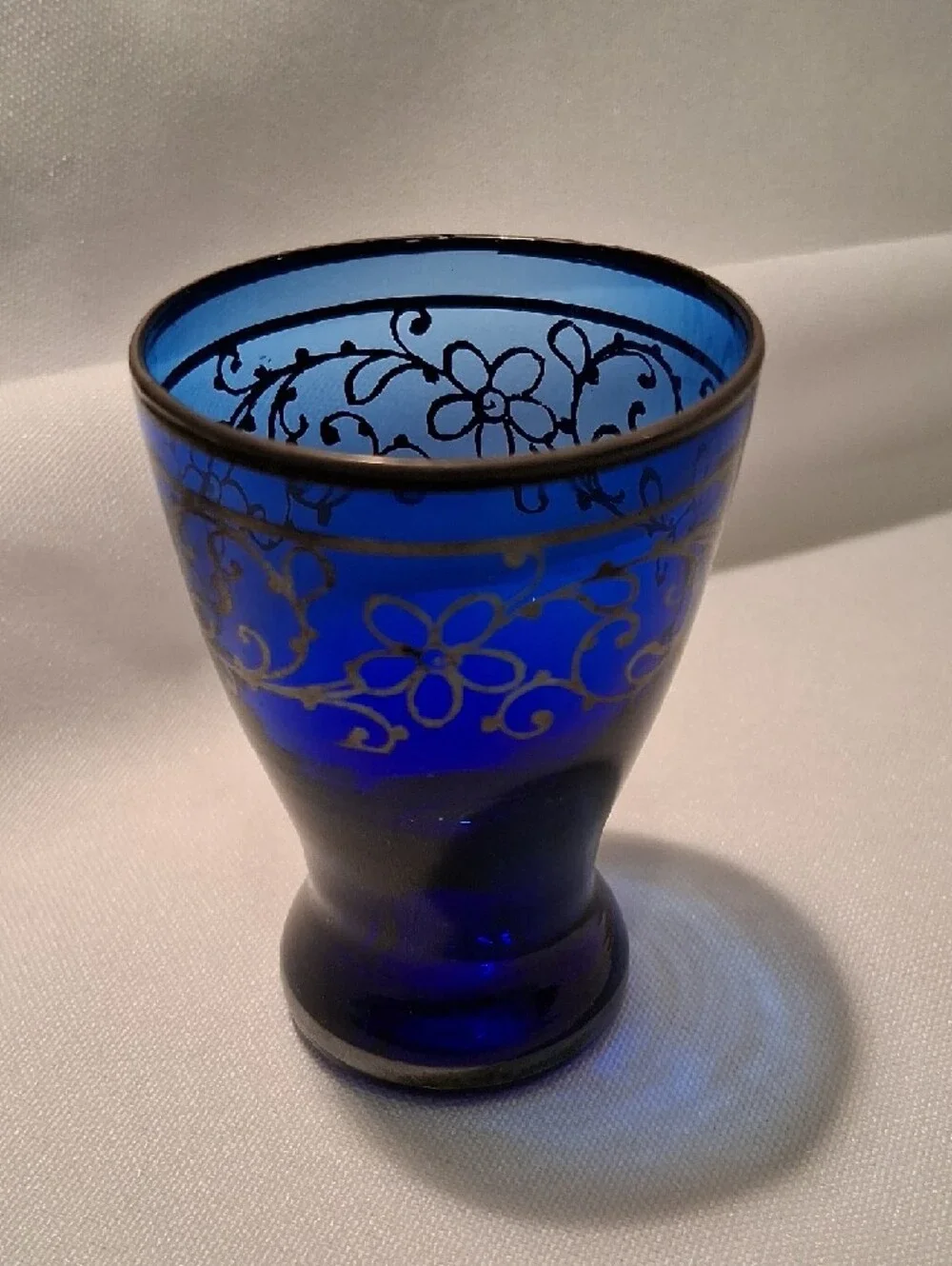 N/A decanter vivid floral